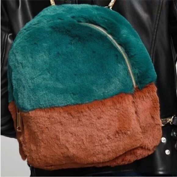 Do Everything in love faux fur back pack NWT